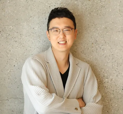 송희구 작가의 프로필사진